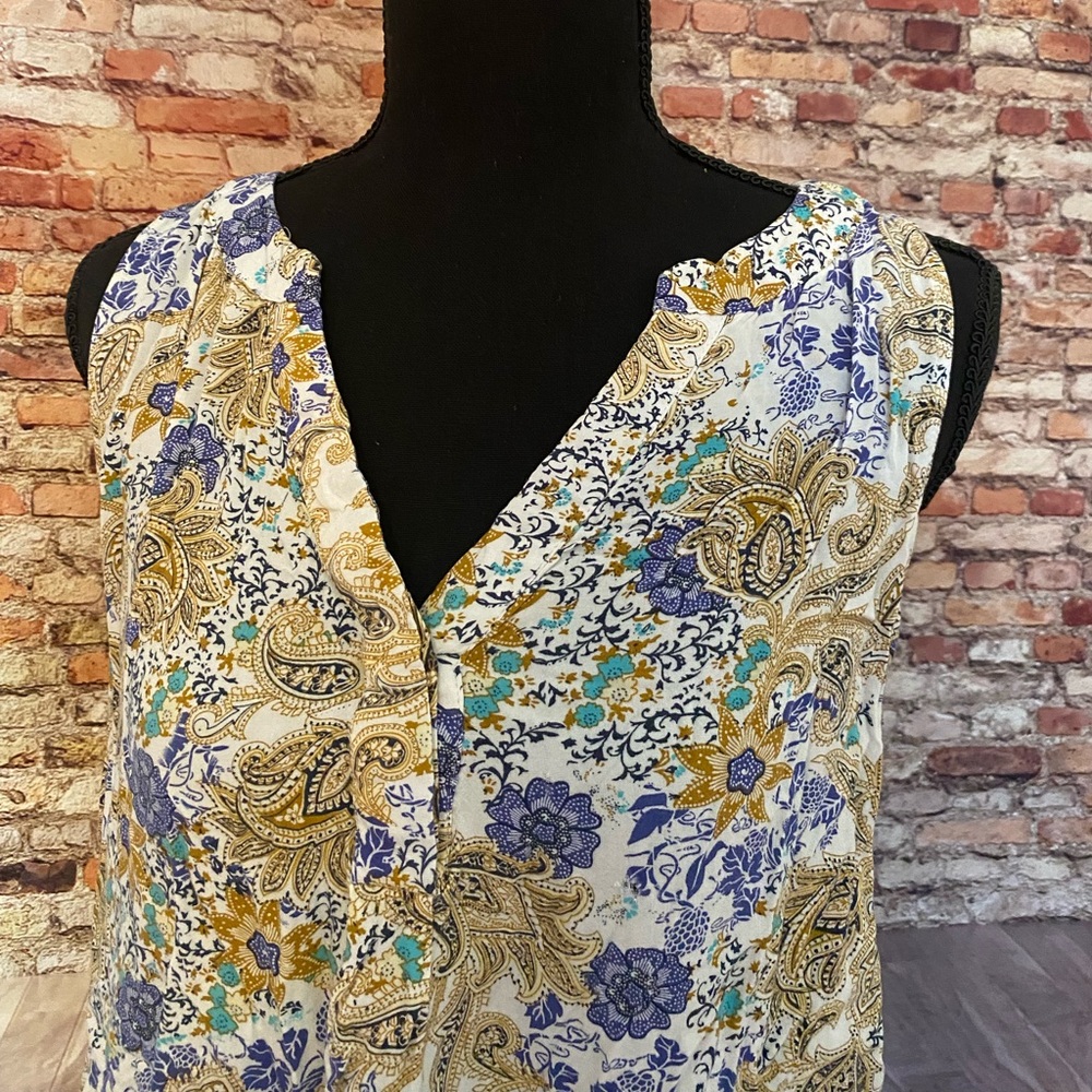 Women’s L tank top with floral print